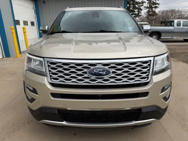 2017 Ford Explorer Platinum - Photo 5