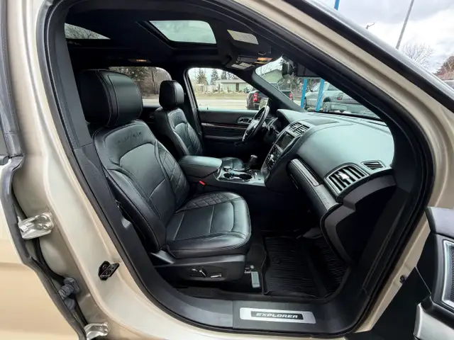 2017 Ford Explorer Platinum - Photo 9