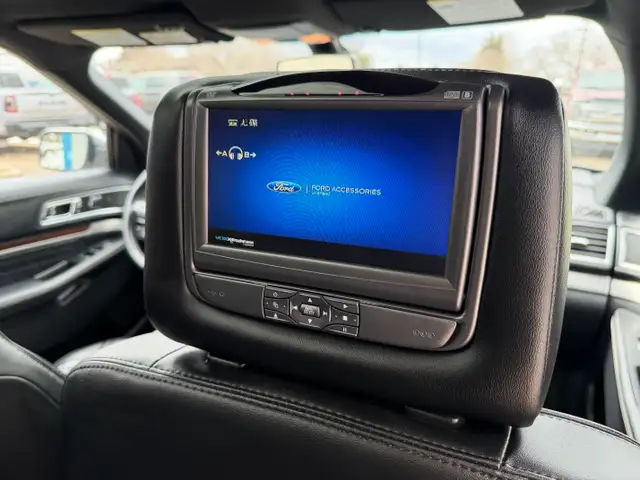 2017 Ford Explorer Platinum - Photo 12