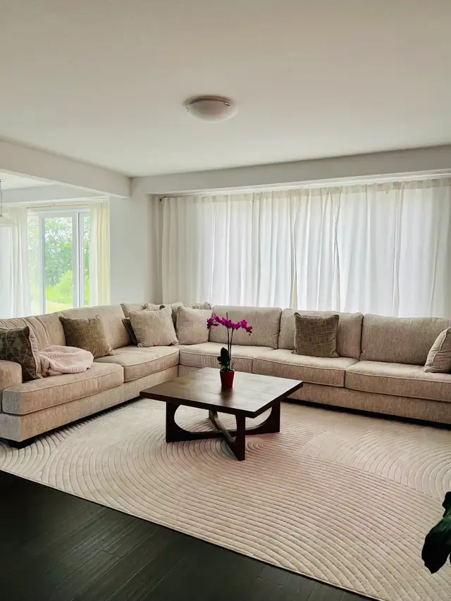 Furnished room with private bathroom for rent - Photo 2