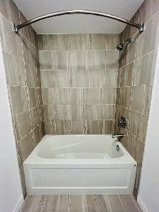 Furnished room with private bathroom for rent - Photo 9