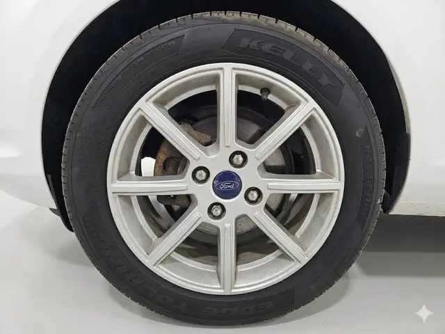 2015 Ford Fiesta SE 4dr Sdn - V7047 - Financing Available - Photo 9