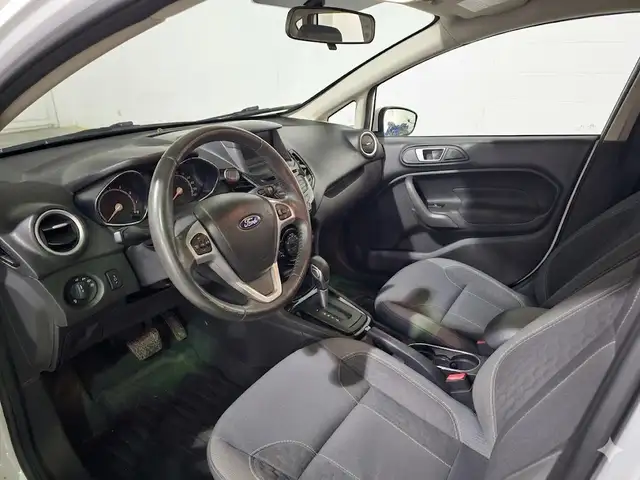 2015 Ford Fiesta SE 4dr Sdn - V7047 - Financing Available - Photo 10