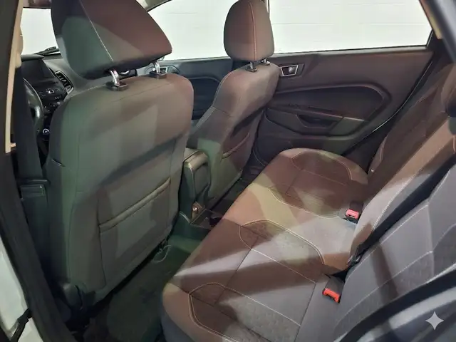 2015 Ford Fiesta SE 4dr Sdn - V7047 - Financing Available - Photo 14