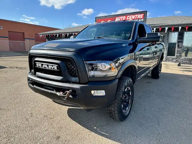 2017 RAM 2500 POWER WAGON – 6.4L HEMI V8 – 4X4 – CREW CAB - Photo 2
