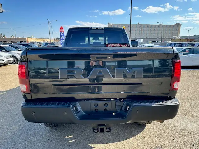 2017 RAM 2500 POWER WAGON – 6.4L HEMI V8 – 4X4 – CREW CAB - Photo 7