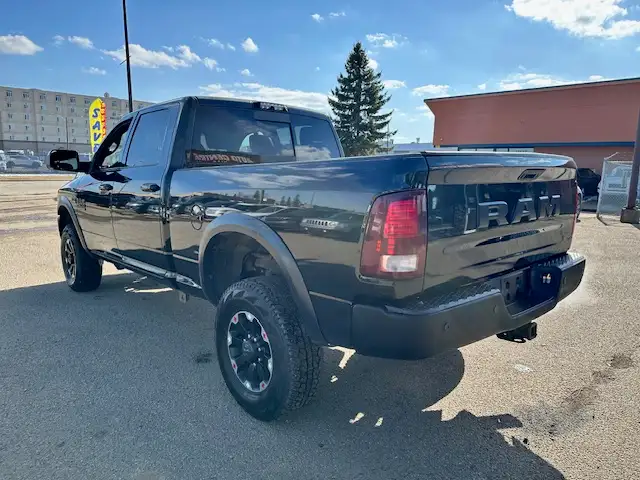 2017 RAM 2500 POWER WAGON – 6.4L HEMI V8 – 4X4 – CREW CAB - Photo 8