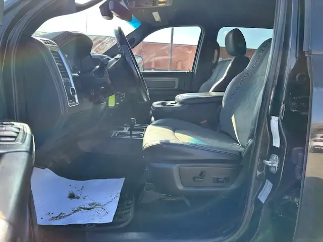 2017 RAM 2500 POWER WAGON – 6.4L HEMI V8 – 4X4 – CREW CAB - Photo 12