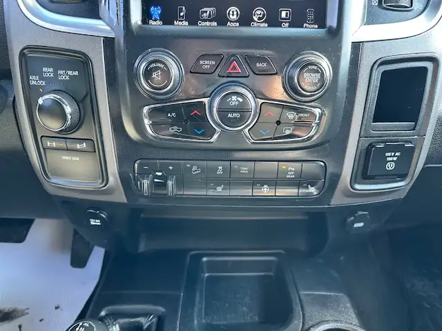 2017 RAM 2500 POWER WAGON – 6.4L HEMI V8 – 4X4 – CREW CAB - Photo 15