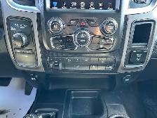 2017 RAM 2500 POWER WAGON – 6.4L HEMI V8 – 4X4 – CREW CAB - Photo 15