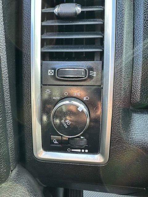 2017 RAM 2500 POWER WAGON – 6.4L HEMI V8 – 4X4 – CREW CAB - Photo 18