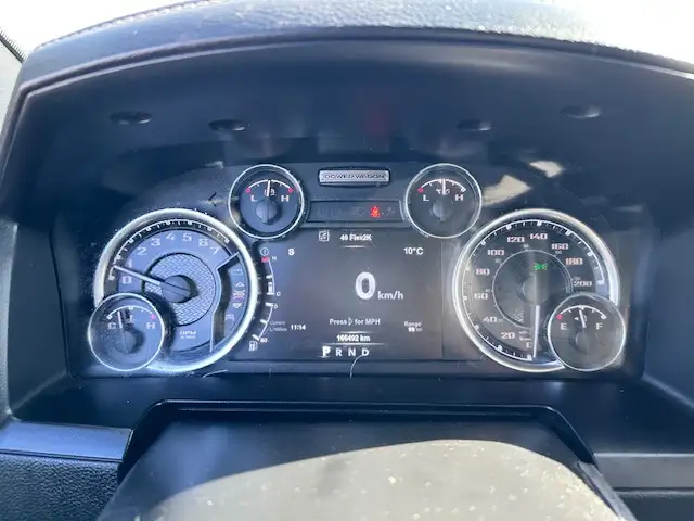 2017 RAM 2500 POWER WAGON – 6.4L HEMI V8 – 4X4 – CREW CAB - Photo 21