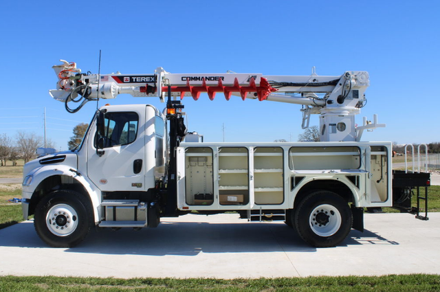 2025 Freightliner M2 Terex Commander 4047 Digger Derrick