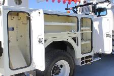 2025 Freightliner M2 Terex Commander 4047 Digger Derrick - Photo 2