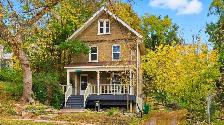 TRENT STUDENTS-LOCK THIS IN NOW❗️3 Bdrm  Steps To Bus  Downtown! - Photo 9