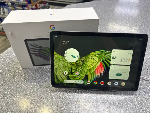 Google Pixel Tablet With Speaker Dock Boxed