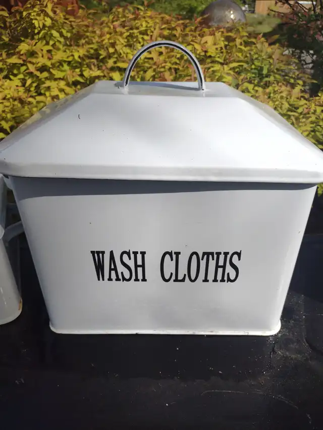 3 metal containers 2 kitchen 1 shop - Photo 3