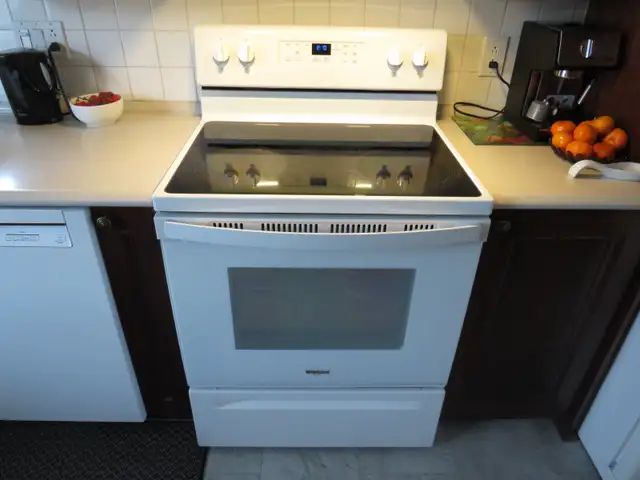 CUISINIÈRE WHIRLPOOL