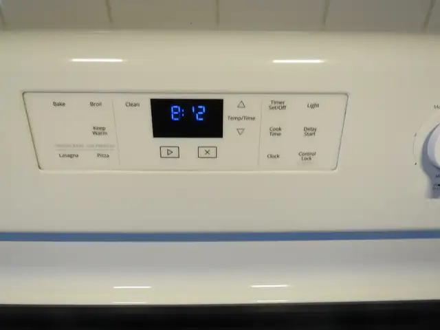 CUISINIÈRE WHIRLPOOL - Photo 4