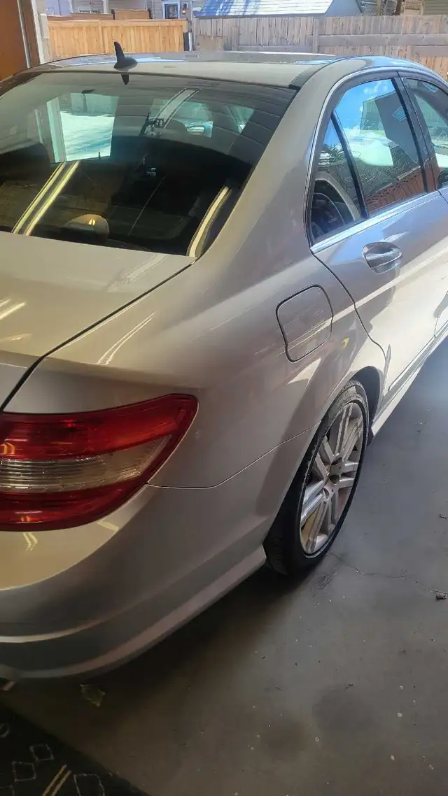 2011 Mercedes C250 - Photo 4