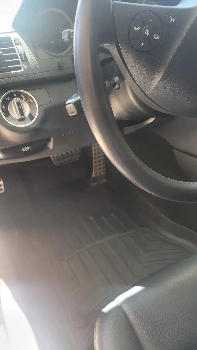 2011 Mercedes C250 - Photo 8