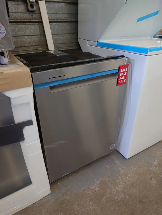 Whirlpool '24' Stainless Steel Dishwasher on Sale‼️ - Photo 2
