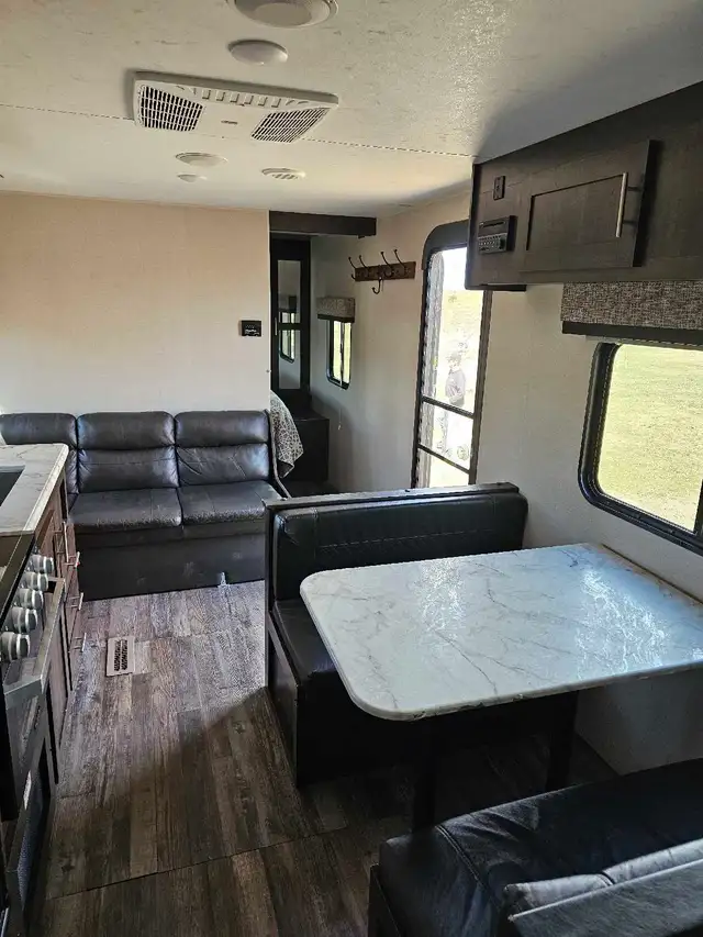 2019 Sportsmen Camper - Photo 3