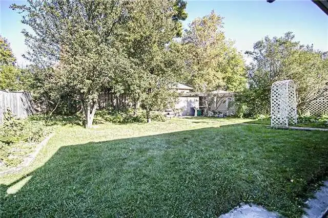 Cheap Weekly Room for Rent Available Immediately – $200/Week - Photo 4