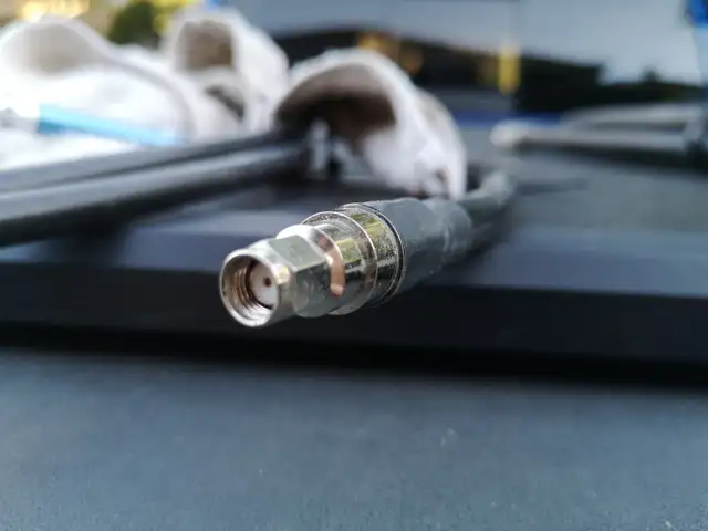 RF Cables and Antenna - Photo 5