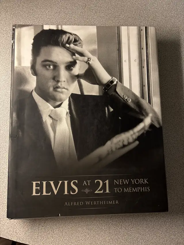 Elvis at 21