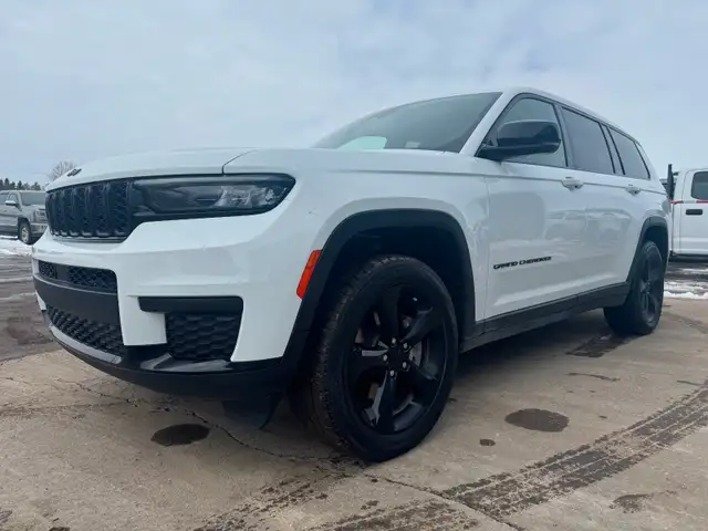 2023 JEEP GRAND CHEROKEE L LAREDO ALTITUDE - Photo 3
