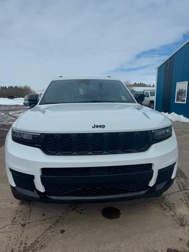 2023 JEEP GRAND CHEROKEE L LAREDO ALTITUDE - Photo 5