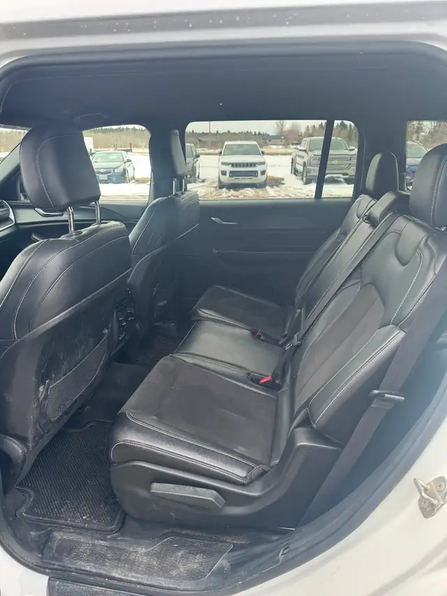 2023 JEEP GRAND CHEROKEE L LAREDO ALTITUDE - Photo 11