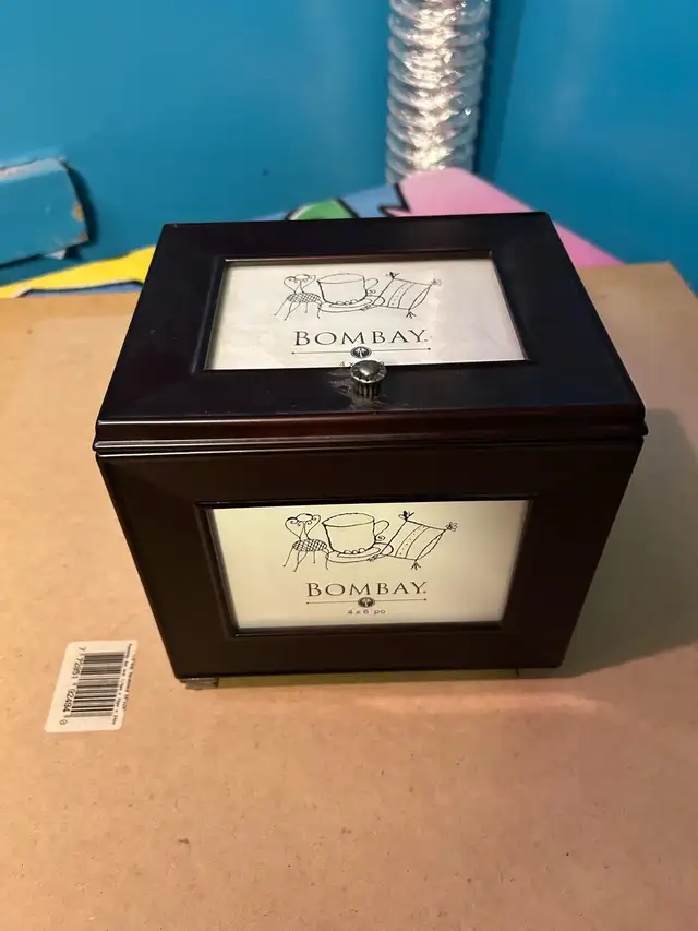 Cherry Wood, 4 sided picture frame box