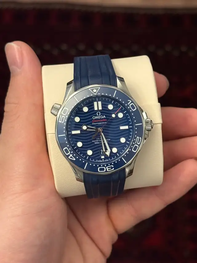 2022 Omega Seamaster SMP300