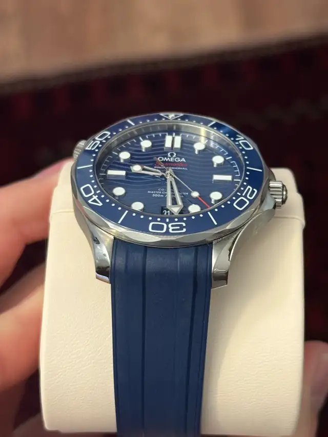 2022 Omega Seamaster SMP300 - Photo 4