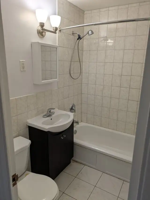 100 Browns Line – 1 Bedroom Unit for Rent - Photo 2