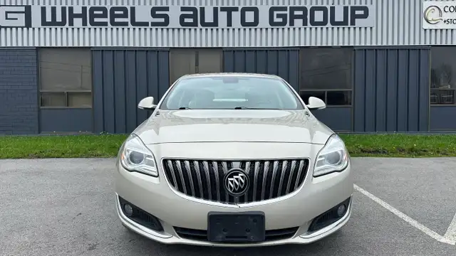 2015 Buick Regal Premium I - Photo 2