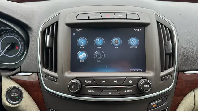 2015 Buick Regal Premium I - Photo 16