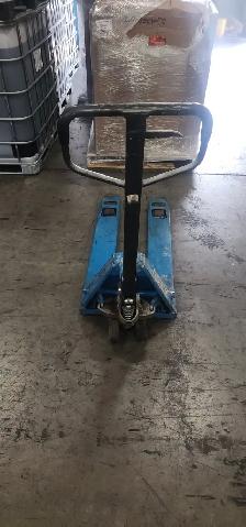 Pump Truck - Excellent condition - Photo 3
