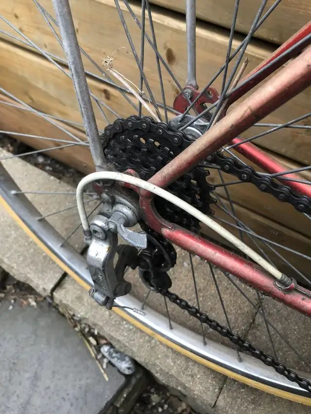 vintage mecier 10 spd bike, tires hold air, needs brakes $50 - Photo 3