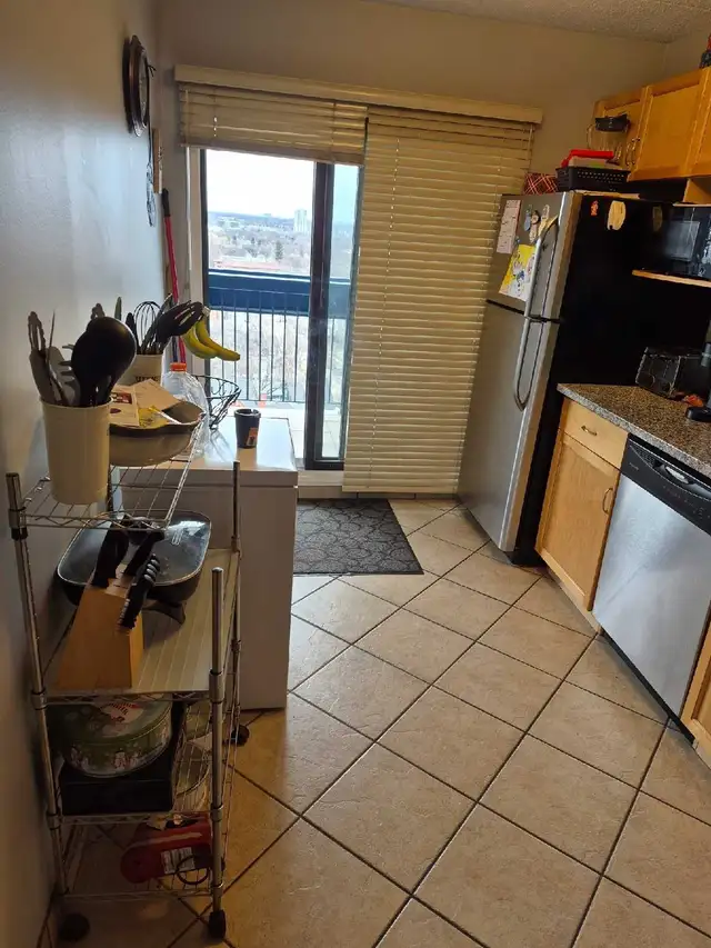 Apartment for Sublet - Photo 2