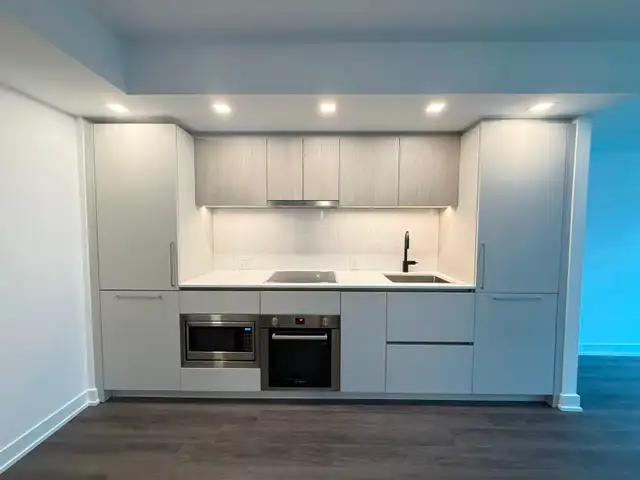 Bloor and Sherbourne 1 Bed 1 Bath Burke Condo Available for Rent - Photo 2