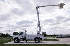 2018 Freightliner M2 Altec AA55E-MH Bucket Truck - Photo 3