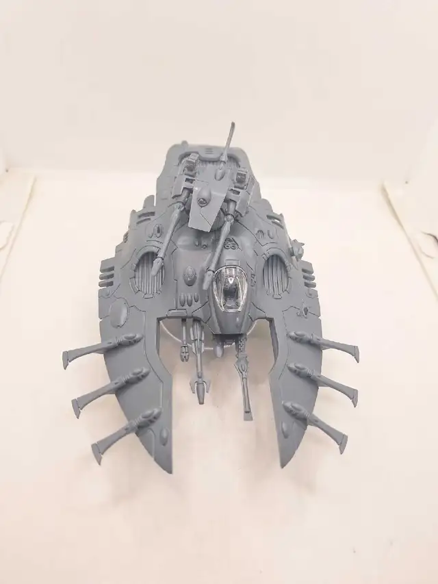 Warhammer 40k eldar craftsworld Wave Serpent Unpainted