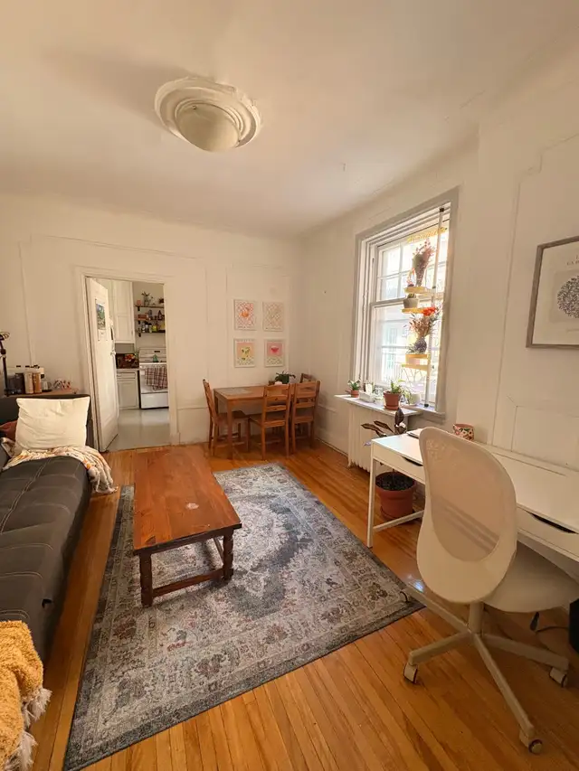Beautiful 3 bedrooms apartment in Outremont