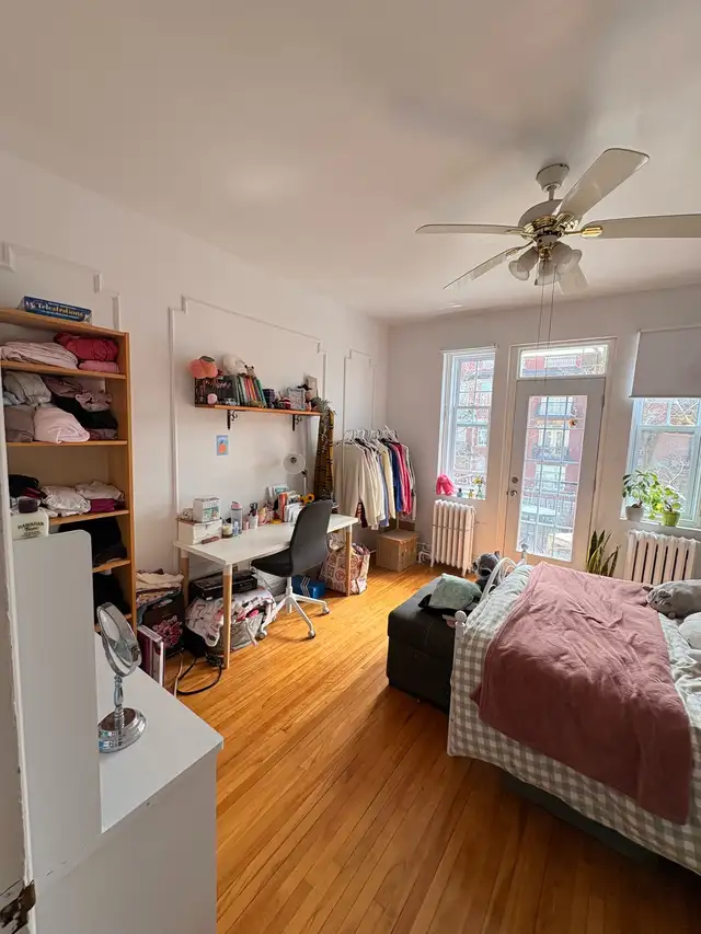 Beautiful 3 bedrooms apartment in Outremont - Photo 9