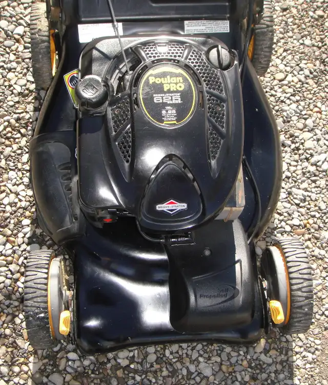 POULAN PRO SELF PROPELLED GAS LAWN MOWER - Photo 4