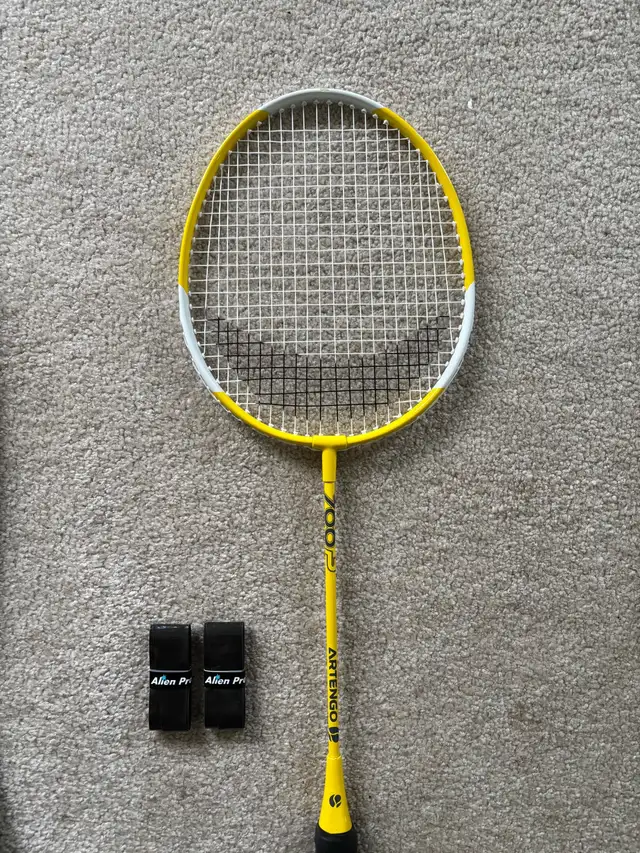 Artengo 700P Badminton Racket with case - Photo 2