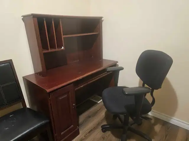 Excellent Room- McMaster Hamilton Now - Photo 5